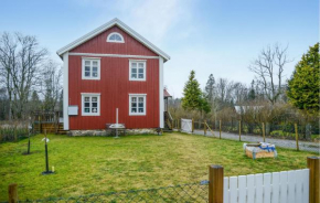 3 Bedroom Lovely Home In Urshult